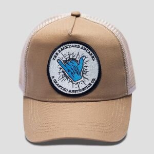GORRA TRUCKER MANO THEBACKYARD